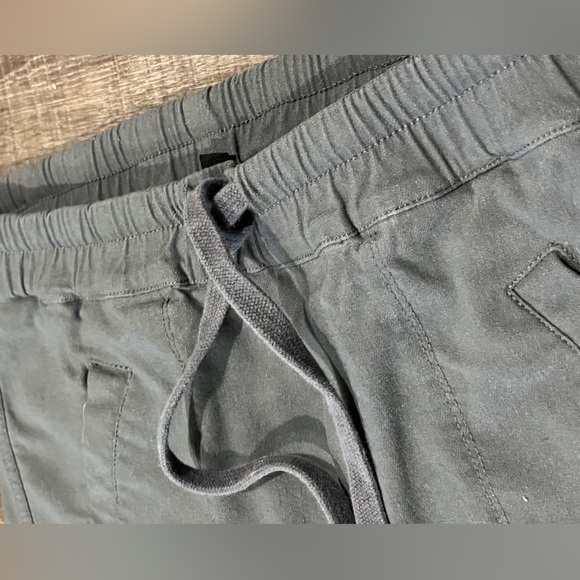 Shinestar Capri pants - Picture 7 of 9